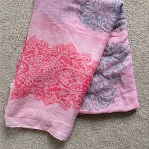 Elegant Pink and Gray Scarf